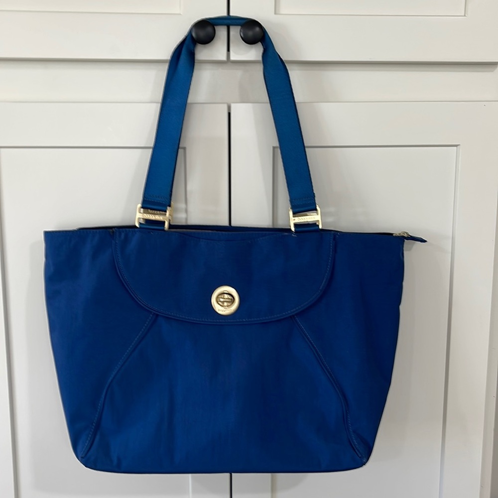 Baggellini purse